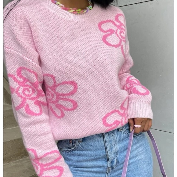 New Pink floral print sweater - Picture 4 of 6
